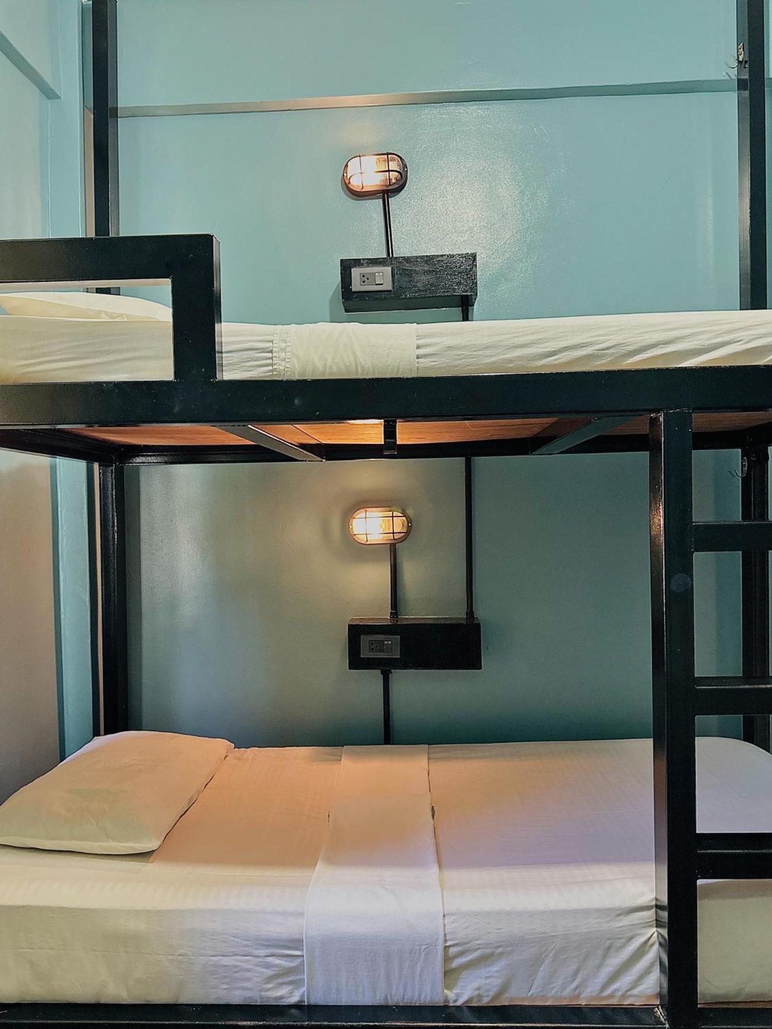 Dayon Hostel Корон Екстериор снимка