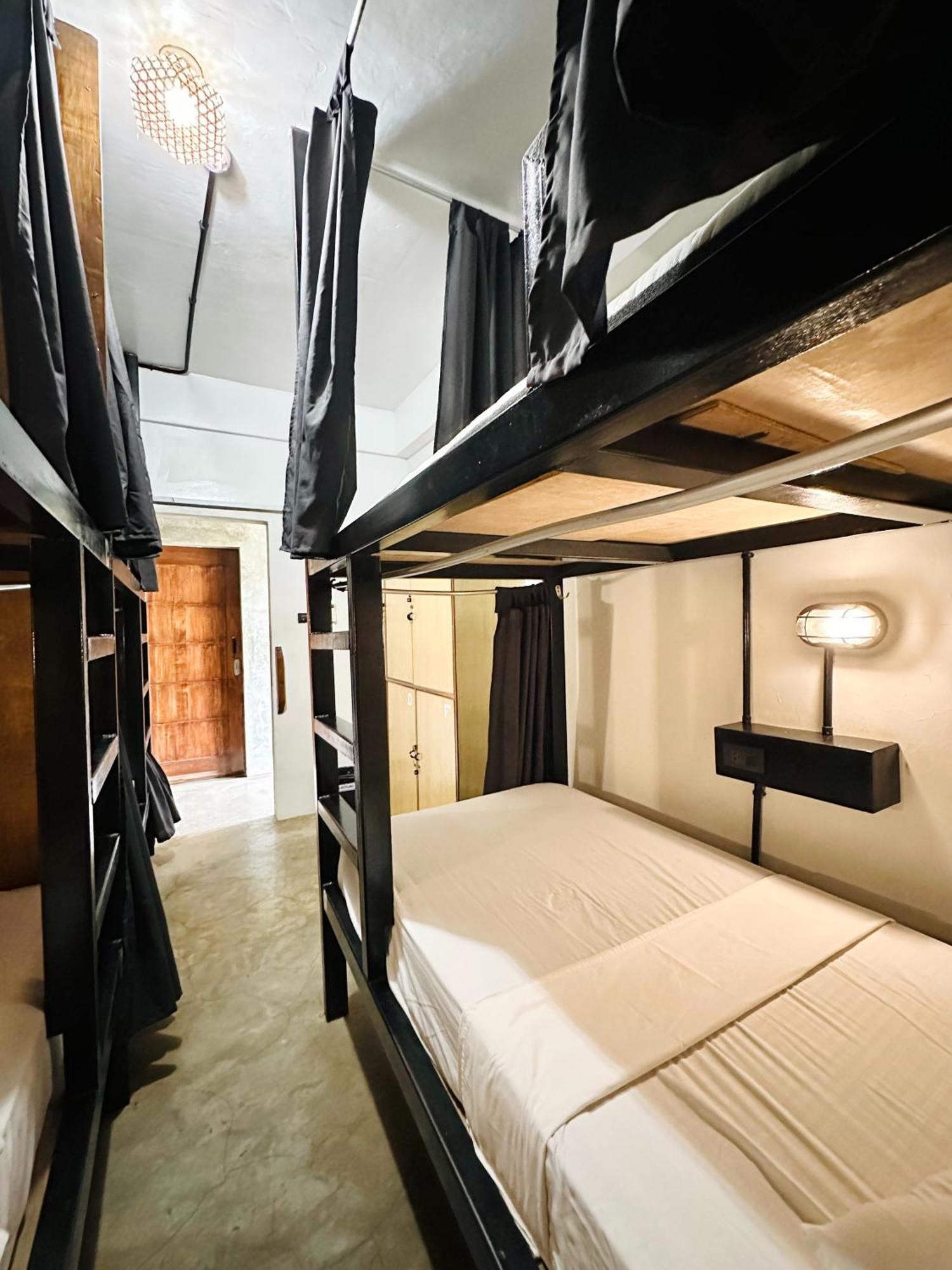 Dayon Hostel Корон Екстериор снимка